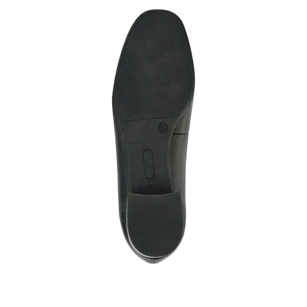 Editta Smart Leather Slip-On Shoes - EDITTA / 327 563