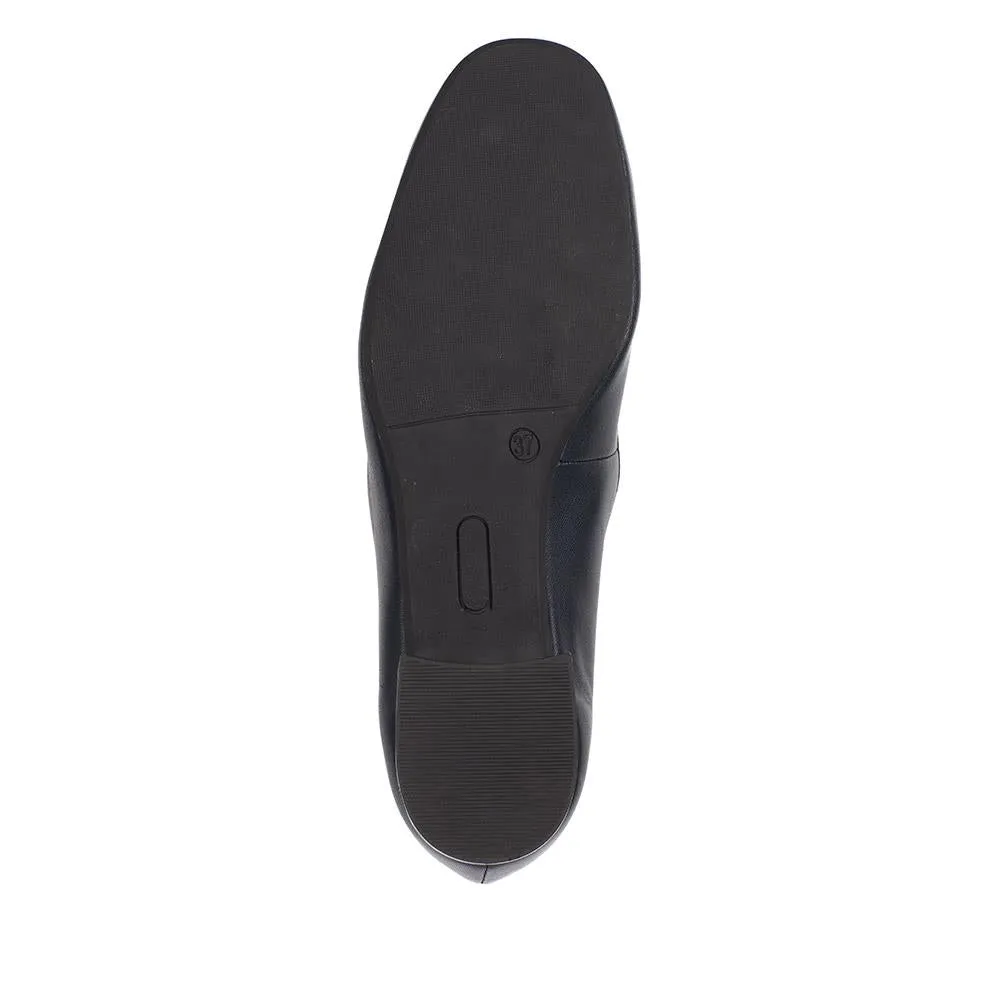 Editta Smart Leather Slip-On Shoes - EDITTA / 327 563