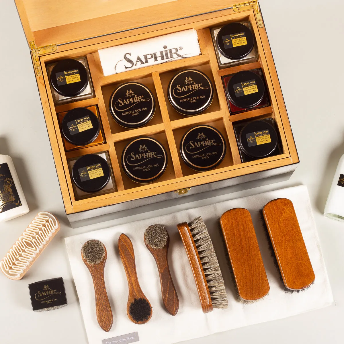 Shoe care valet Distinctivo Saphir